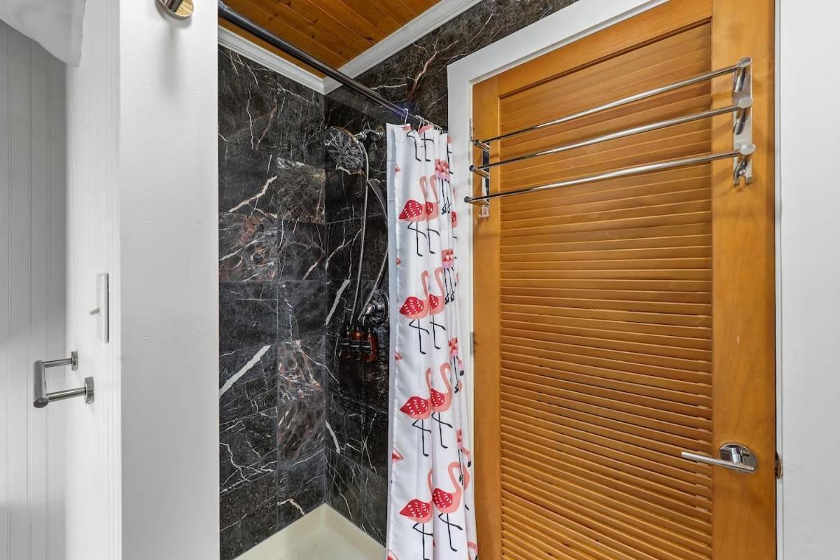 Bare Feet Bungalow -Close To Beach & Dog Friendly Gulfport Ngoại thất bức ảnh